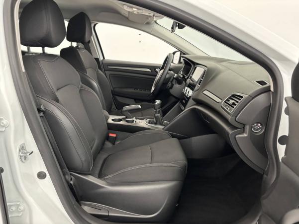 Vente en ligne Renault Megane 4 Mégane IV Berline Blue dCi 115 - 21N au prix de 18 990 €