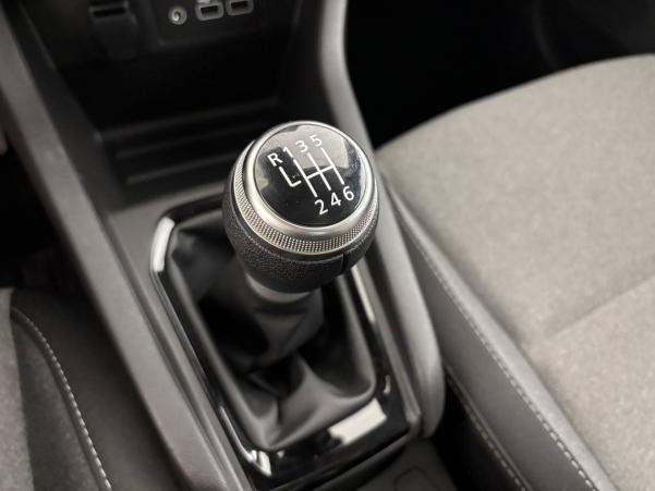 Vente en ligne Renault Clio 5 Clio TCe 90 au prix de 17 190 €