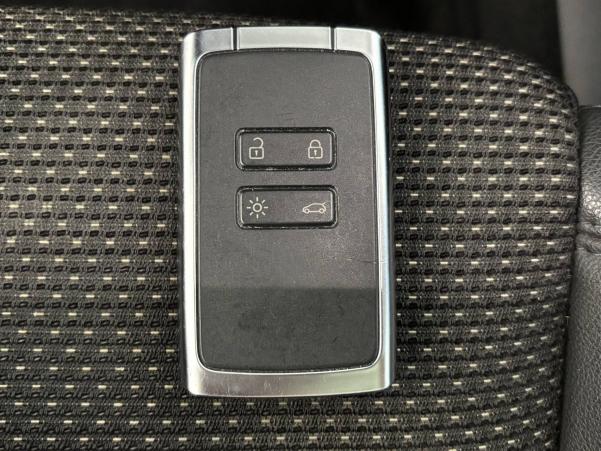 Vente en ligne Renault Espace 5 Espace Blue dCi 160 EDC au prix de 19 790 €