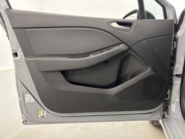 Vente en ligne Renault Clio 5 Clio TCe 90 au prix de 17 190 €
