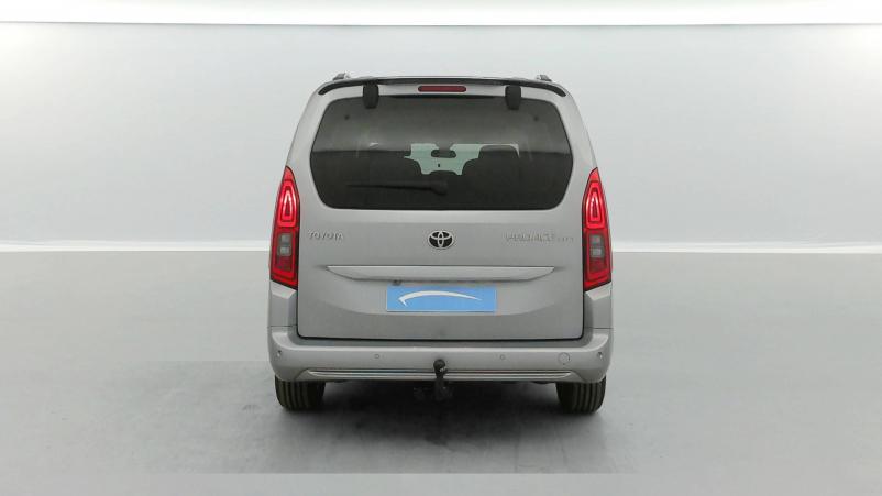Vente en ligne Toyota Proace City Verso Proace City Verso Long 1.5L 130 D-4D BVM6 au prix de 27 790 €