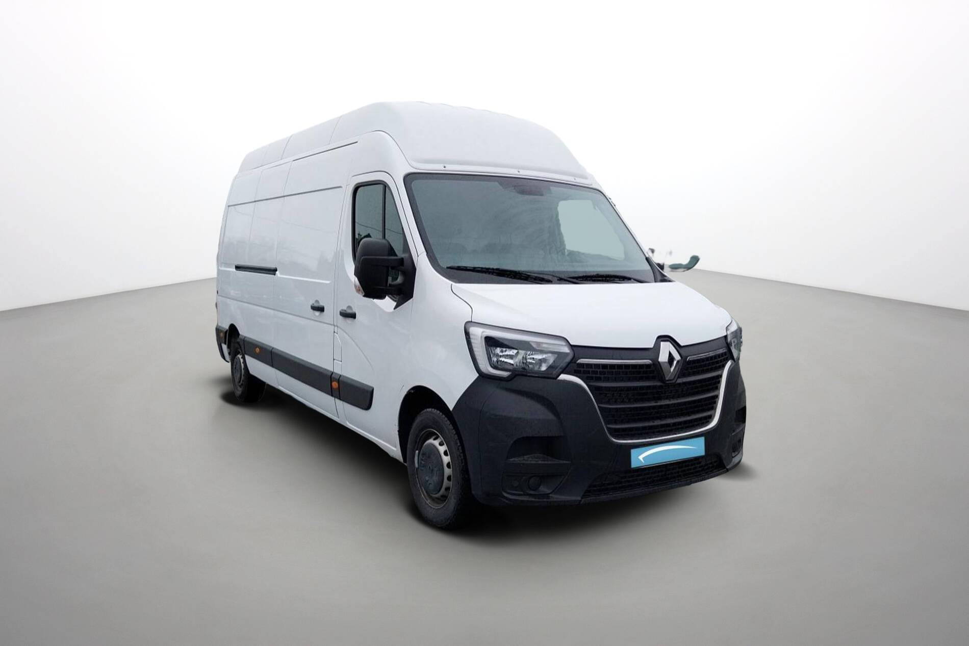Vente en ligne Renault Master Fourgon MASTER FGN TRAC F3500 L3H3 BLUE DCI 135 au prix de 27 890 €