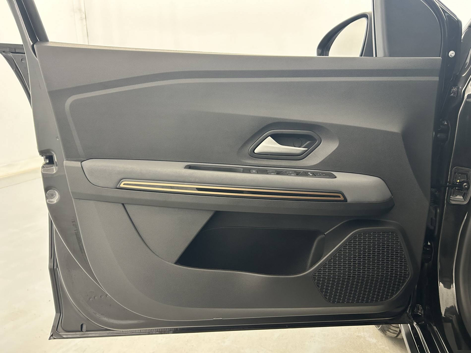 Vente en ligne Dacia Sandero 3  ECO-G 100 GSR2 au prix de 18 390 €