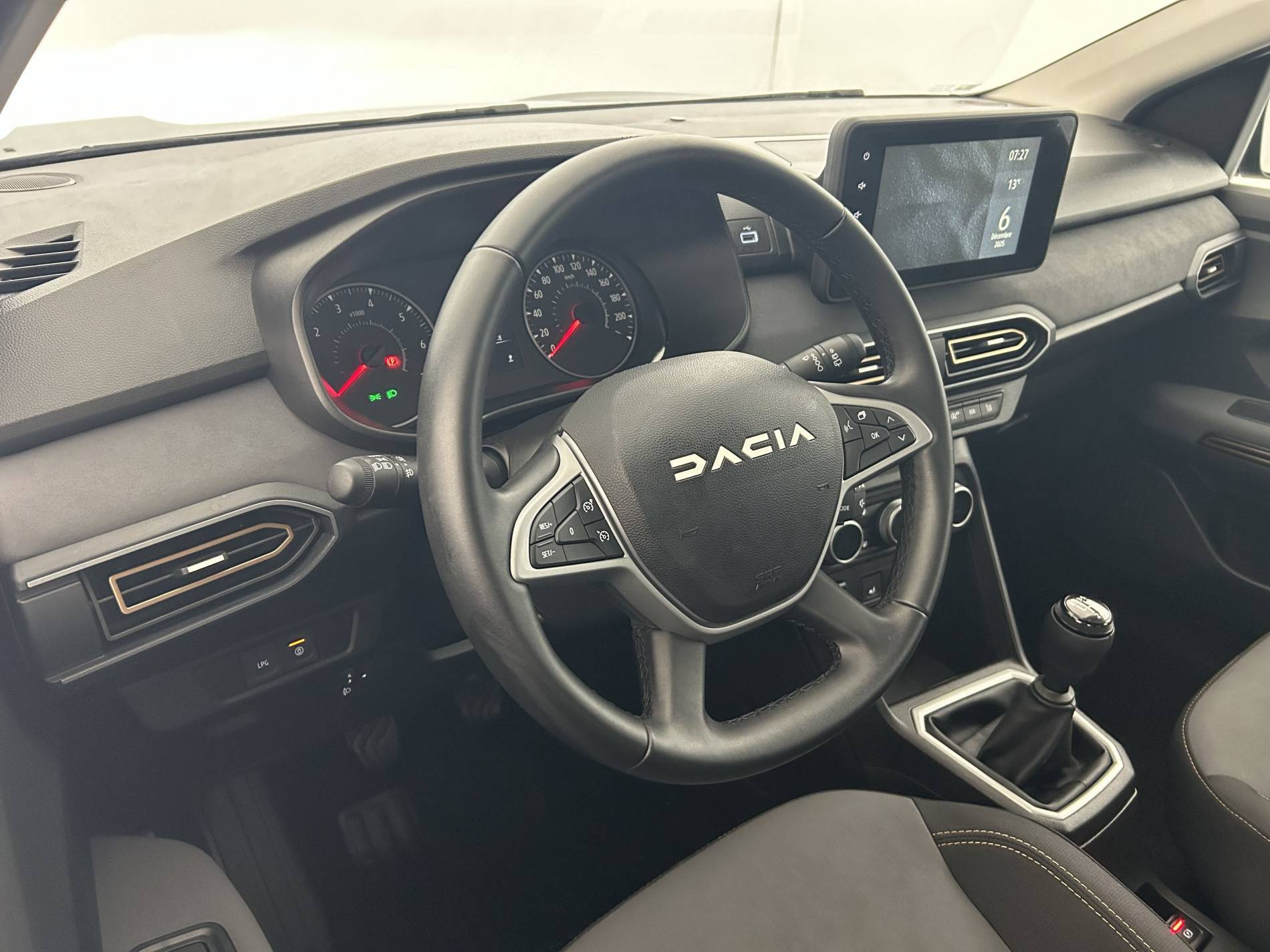 Vente en ligne Dacia Sandero 3  ECO-G 100 GSR2 au prix de 18 390 €