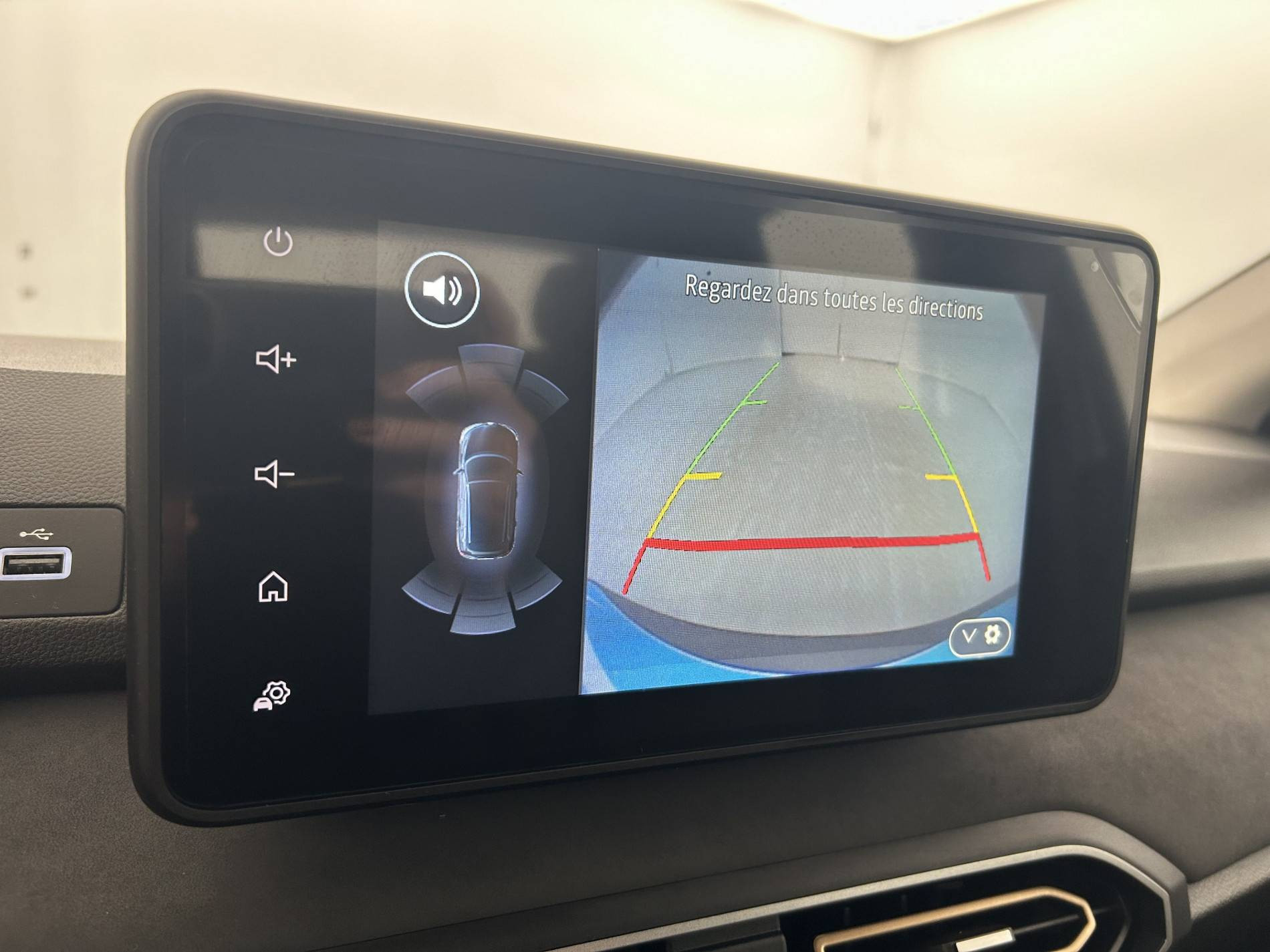 Vente en ligne Dacia Sandero 3  ECO-G 100 GSR2 au prix de 18 390 €