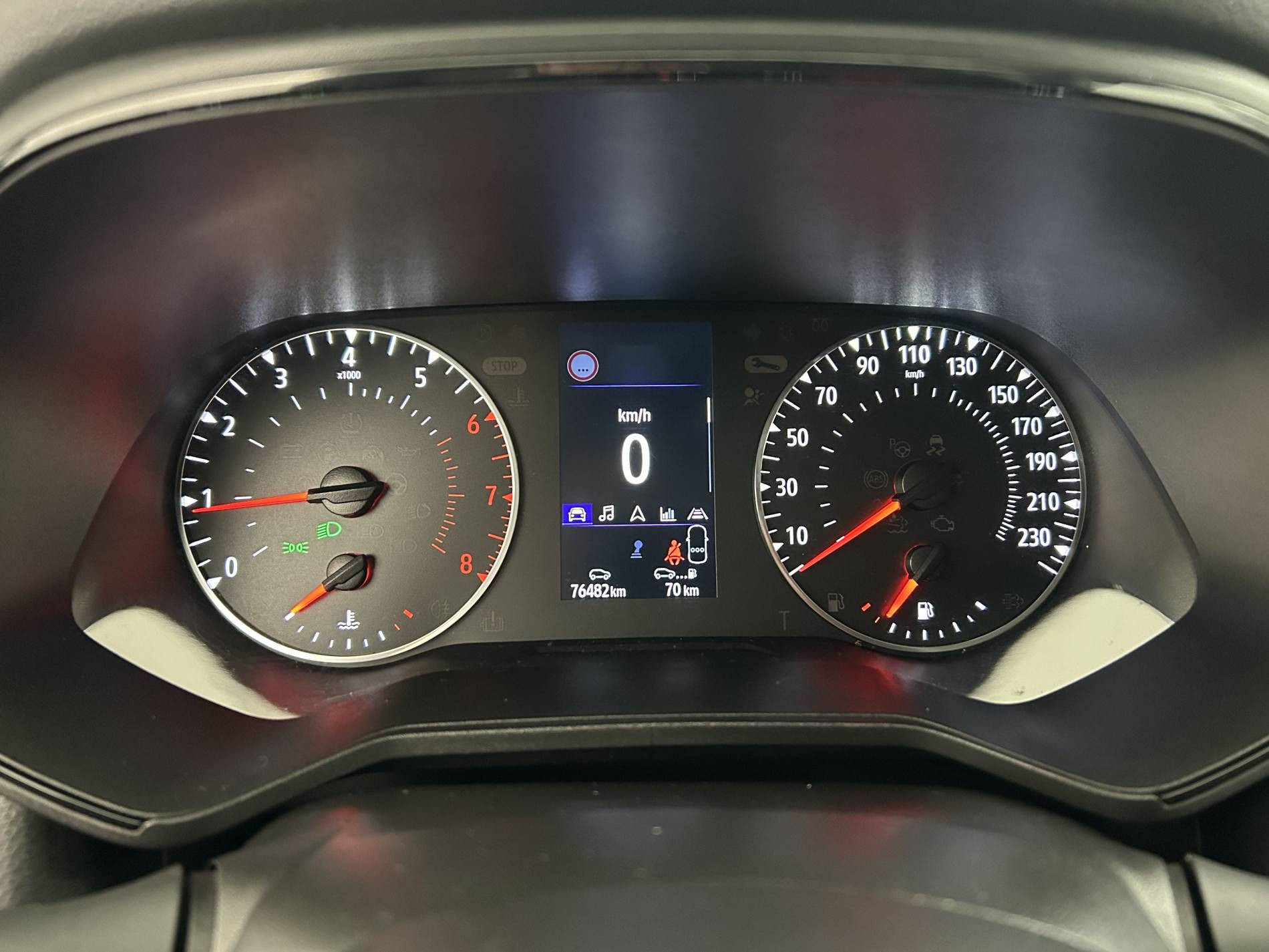 Vente en ligne Renault Clio 5 Clio TCe 90 - 21N au prix de 12 990 €