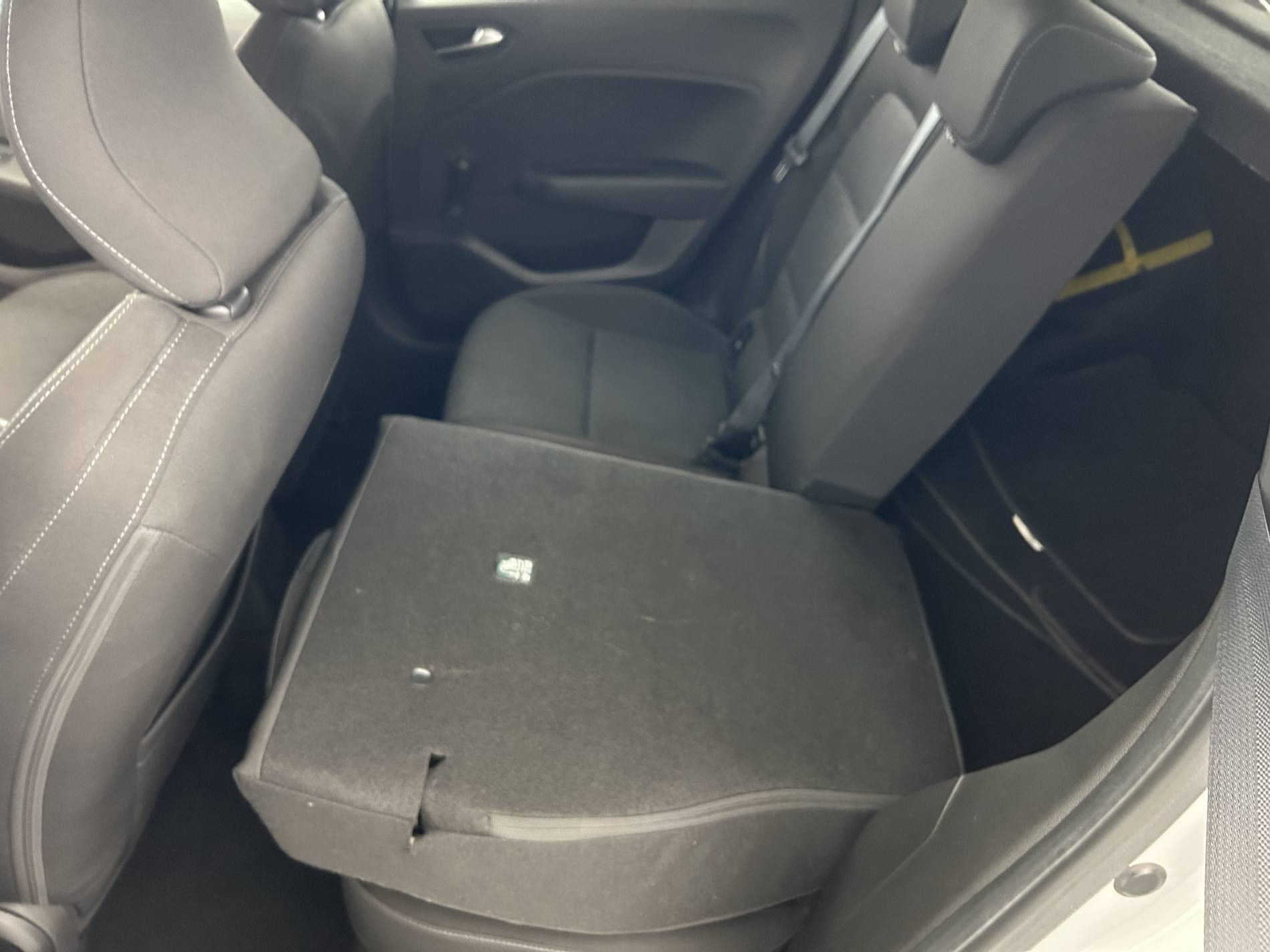 Vente en ligne Renault Clio 5 Clio TCe 90 - 21N au prix de 12 990 €