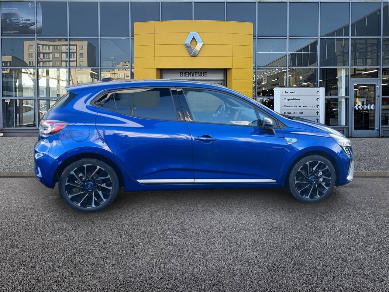 Vente en ligne Renault Clio 5 Clio E-Tech full hybrid 145 ch GSR2 au prix de 24 790 €