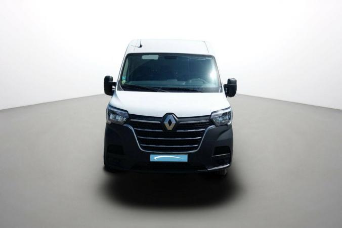 Vente en ligne Renault Master Fourgon MASTER FGN TRAC F3500 L2H2 DCI 135 au prix de 21 490 €