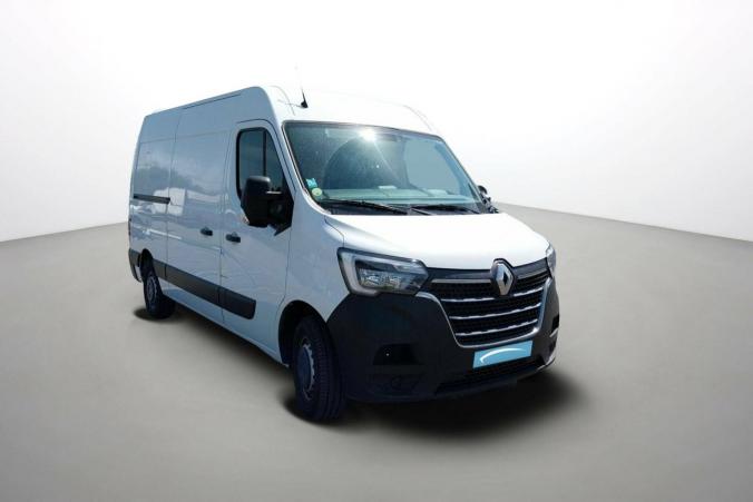 Vente en ligne Renault Master Fourgon MASTER FGN TRAC F3500 L2H2 DCI 135 au prix de 21 490 €