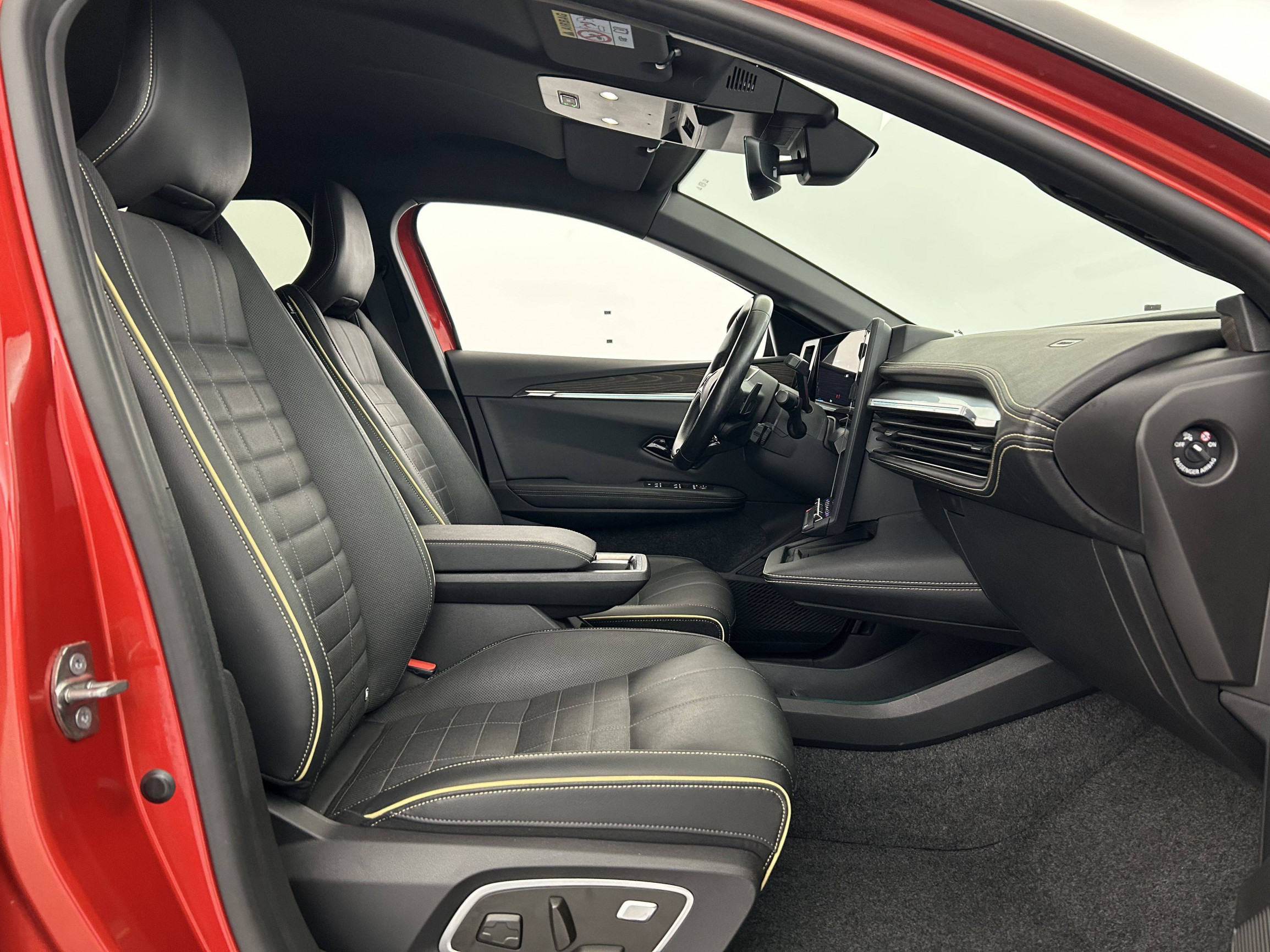 Vente en ligne Renault Megane E-Tech  EV60 220 ch super charge au prix de 23 990 €