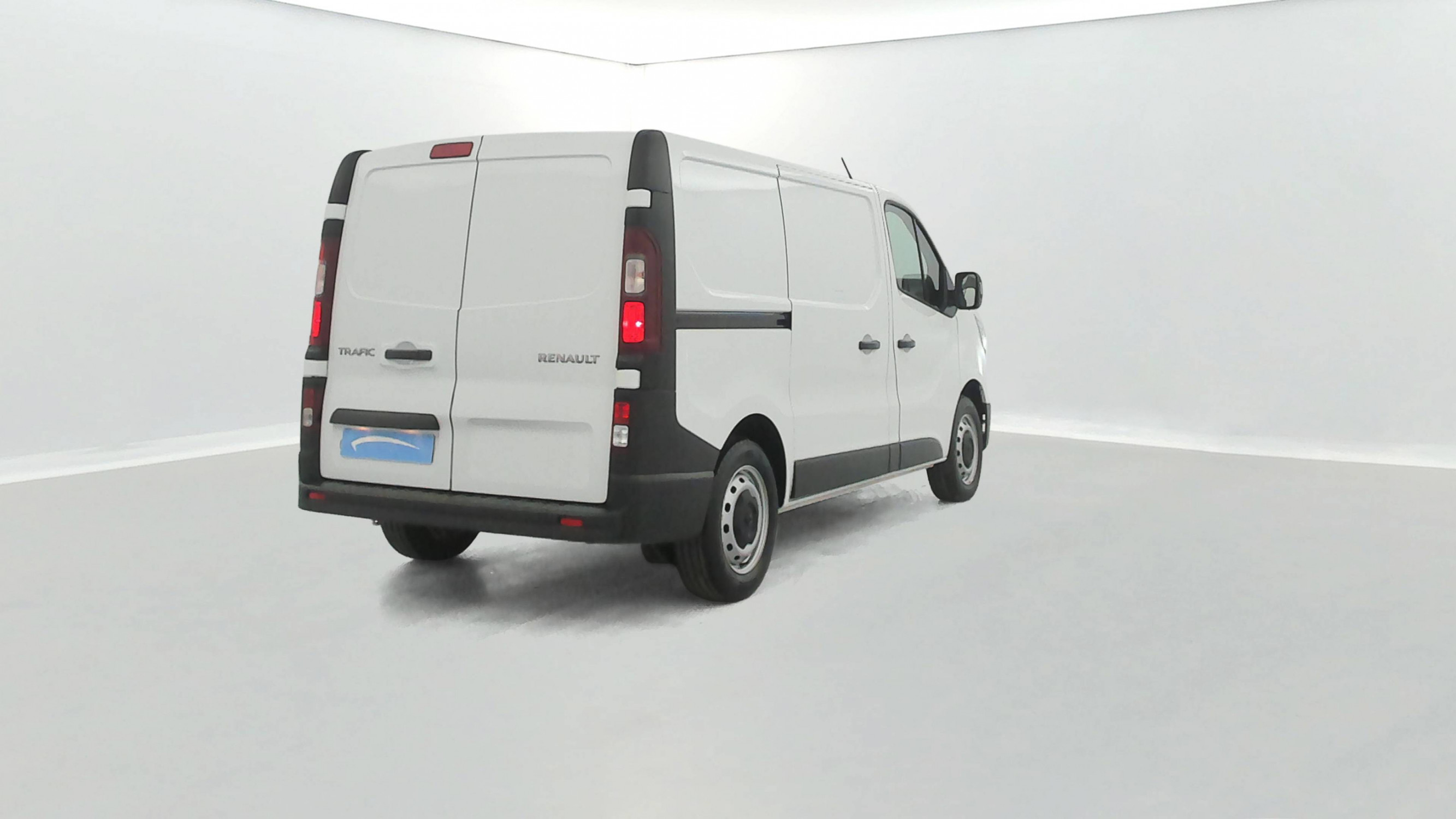 Vente en ligne Renault Trafic 3 Fourgon TRAFIC FGN L1H1 3000 KG BLUE DCI 130 au prix de 24 990 €