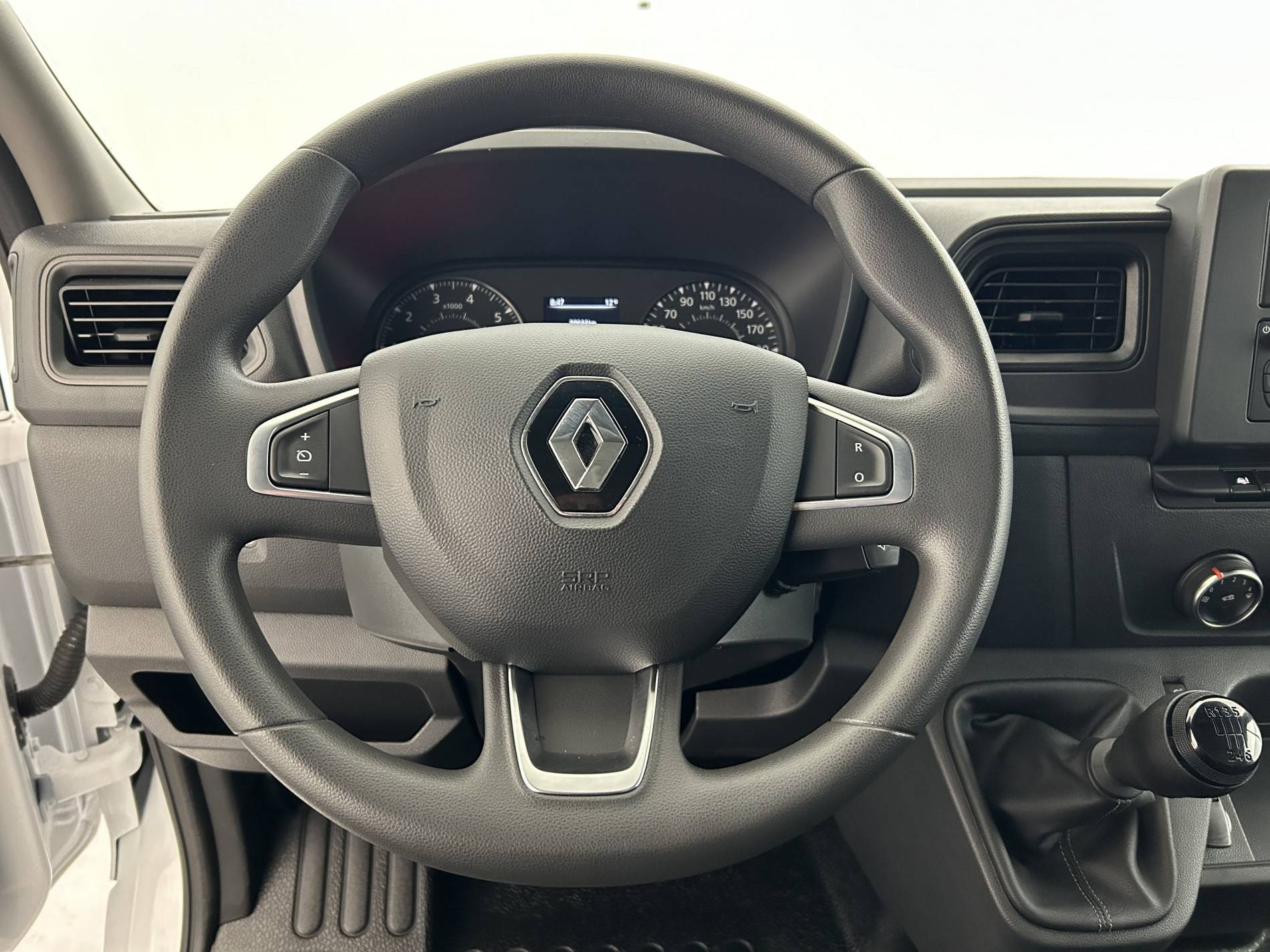 Vente en ligne Renault Master Fourgon MASTER FGN TRAC F3500 L2H2 BLUE DCI 135 au prix de 27 990 €