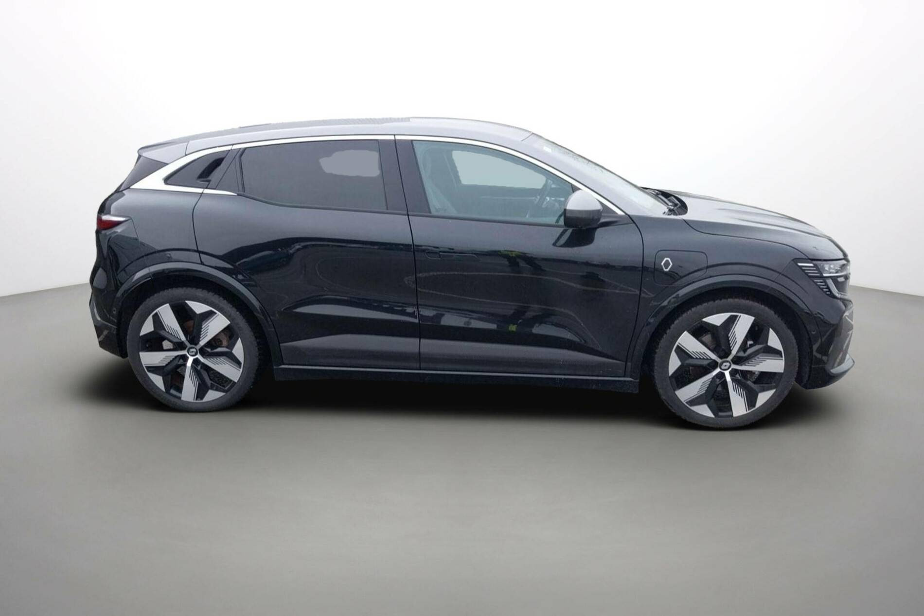 Vente en ligne Renault Megane E-Tech  EV60 220 ch super charge au prix de 20 890 €