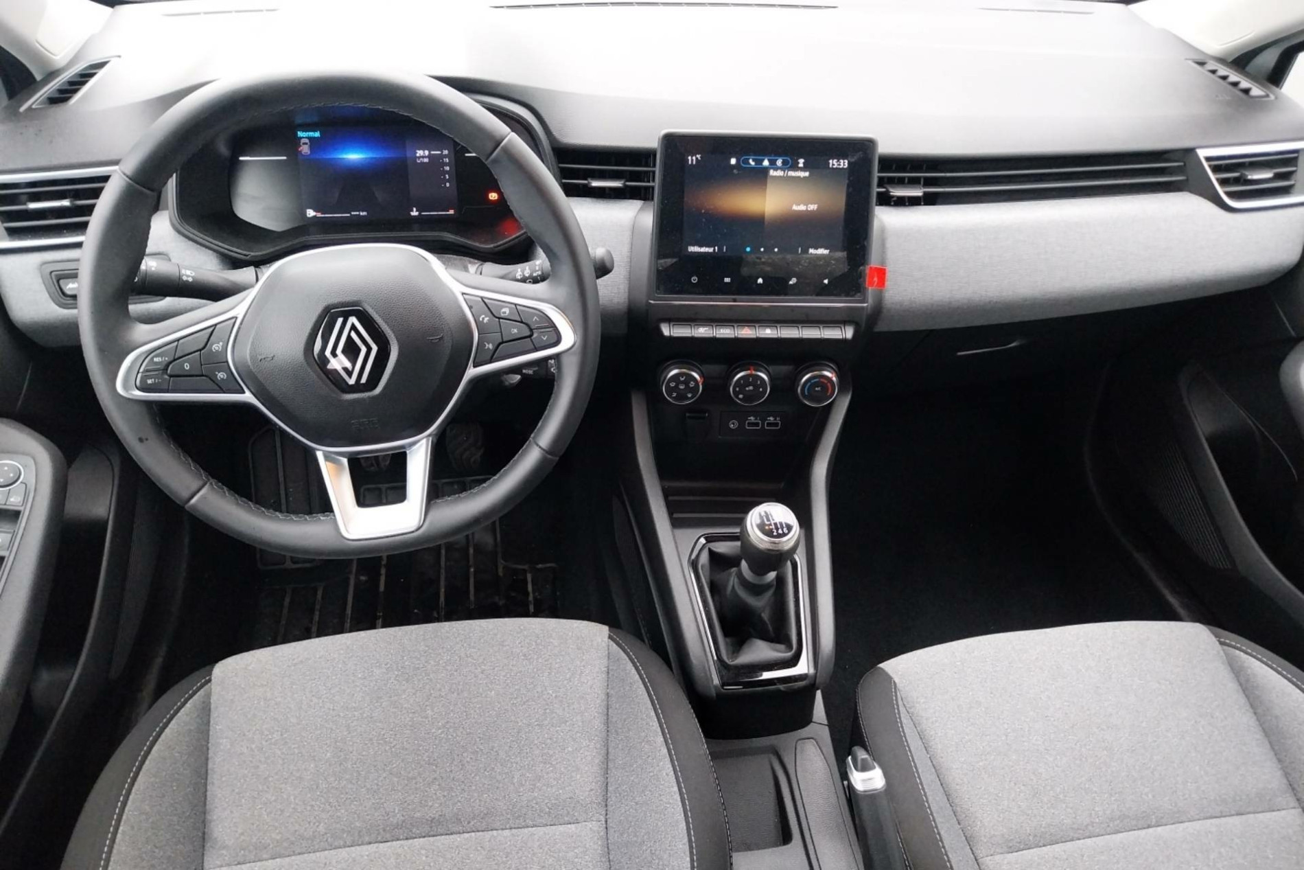 Vente en ligne Renault Clio 5 Clio TCe 90 au prix de 15 490 €