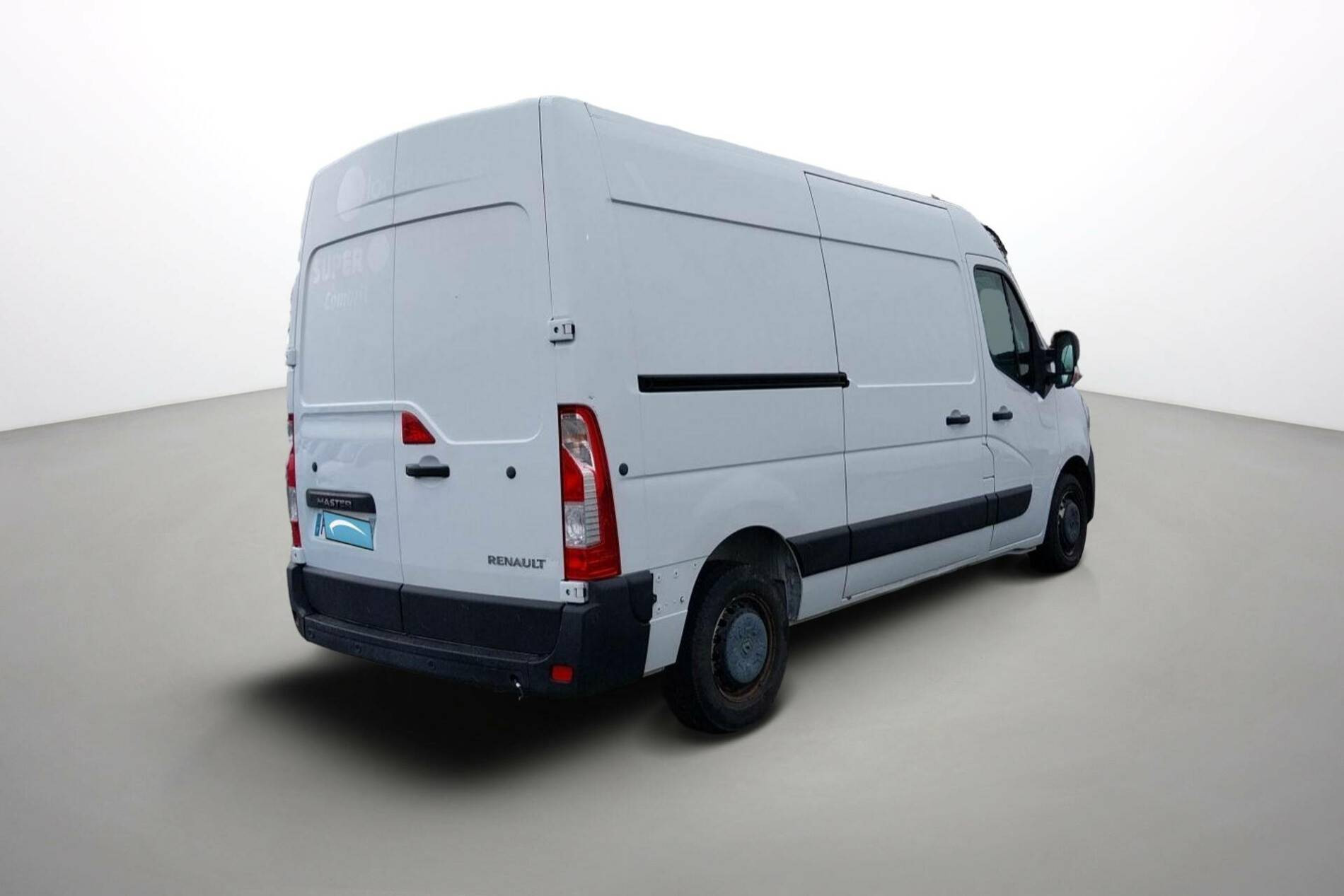 Vente en ligne Renault Master Fourgon MASTER FGN TRAC F3500 L2H2 DCI 135 au prix de 19 990 €