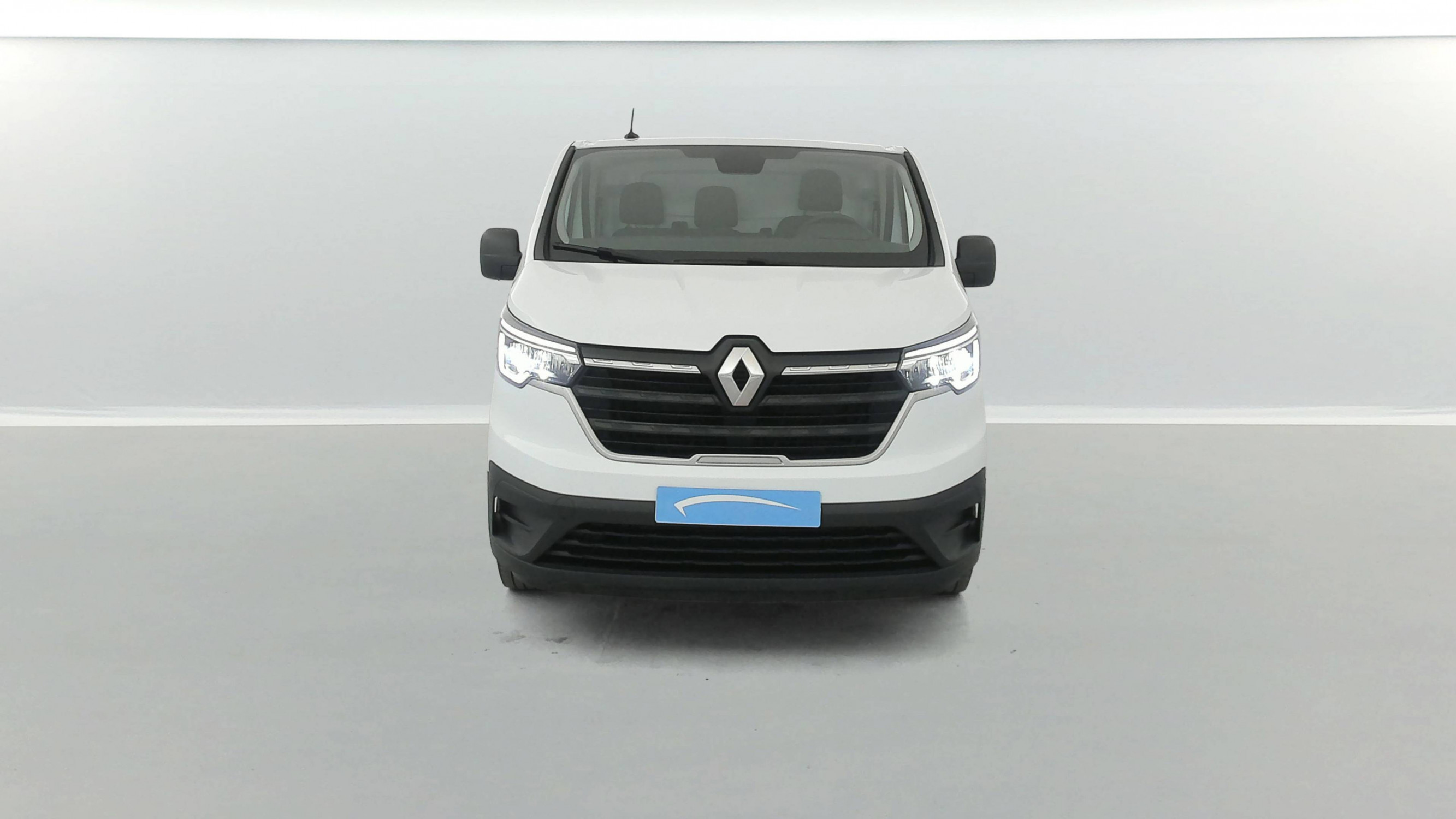Vente en ligne Renault Trafic 3 Fourgon TRAFIC FGN L1H1 3000 KG BLUE DCI 130 au prix de 24 590 €