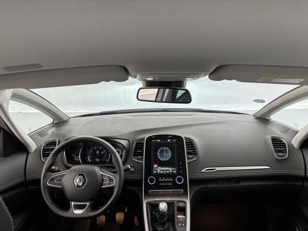 Vente en ligne Renault Grand Scenic 4 Grand Scenic TCe 140 au prix de 22 990 €