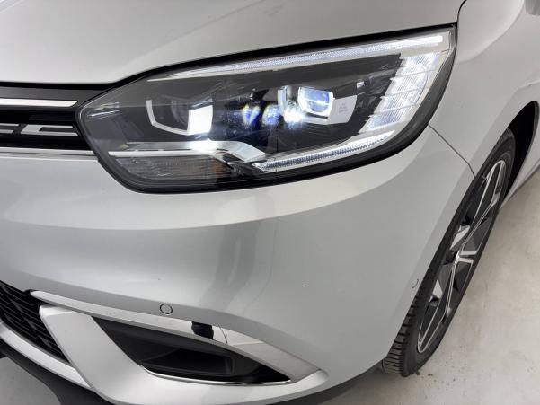 Vente en ligne Renault Grand Scenic 4 Grand Scenic TCe 140 au prix de 22 990 €