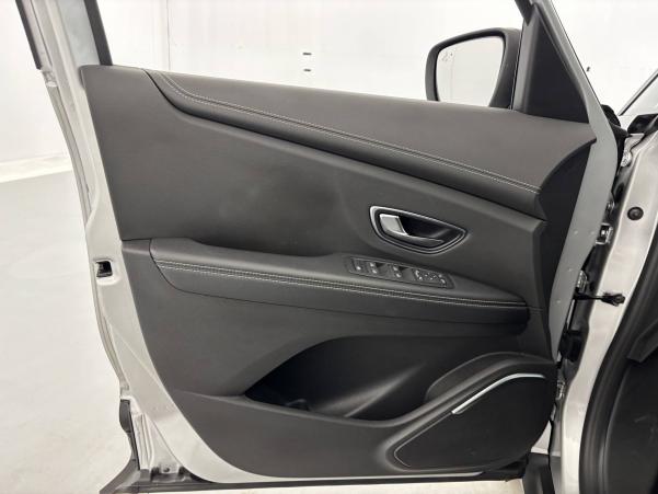 Vente en ligne Renault Grand Scenic 4 Grand Scenic TCe 140 au prix de 22 990 €