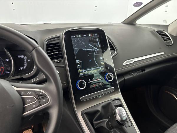 Vente en ligne Renault Grand Scenic 4 Grand Scenic TCe 140 au prix de 22 990 €