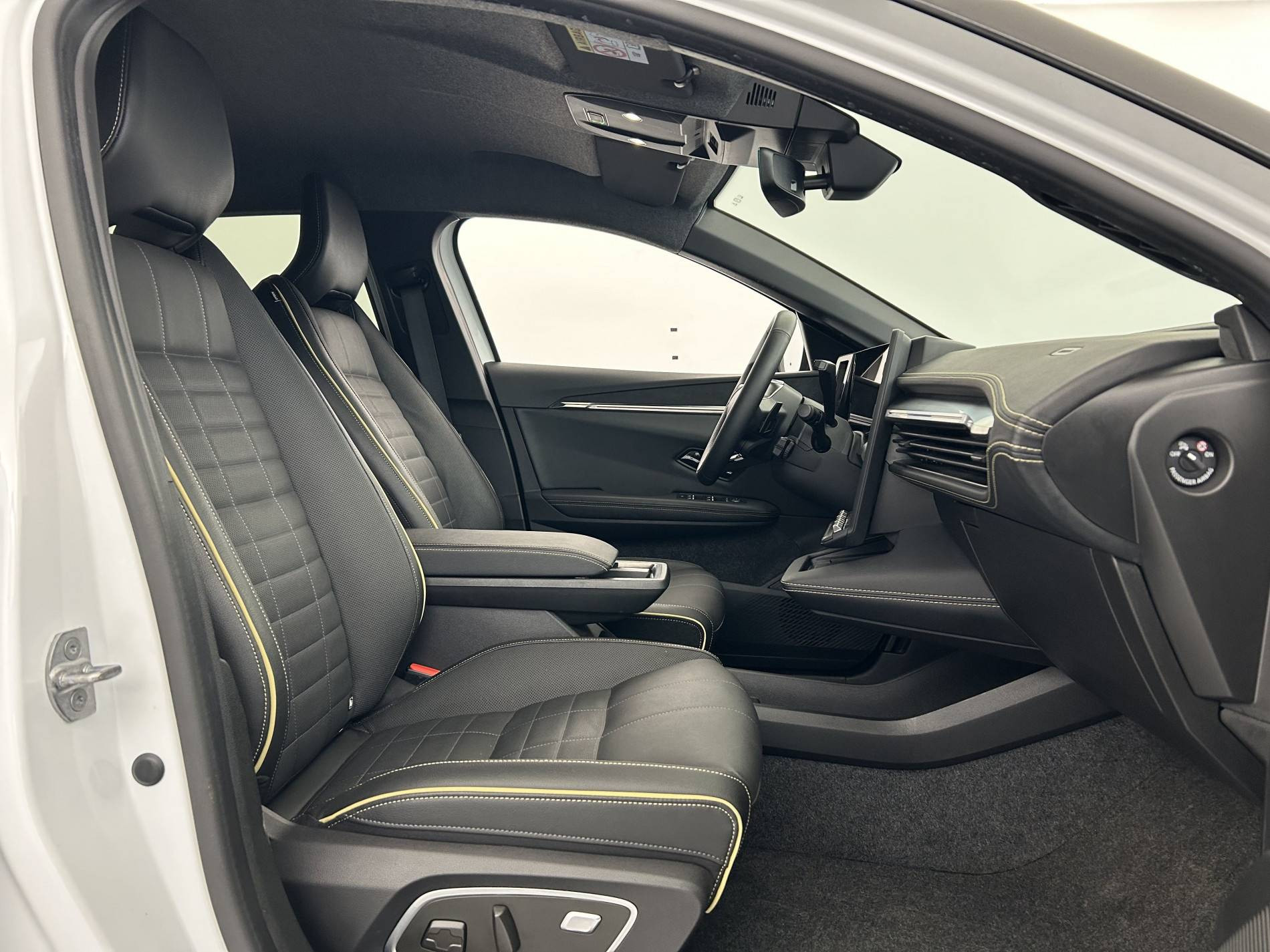 Vente en ligne Renault Megane E-Tech  220 ch autonomie confort GSR2 au prix de 29 990 €