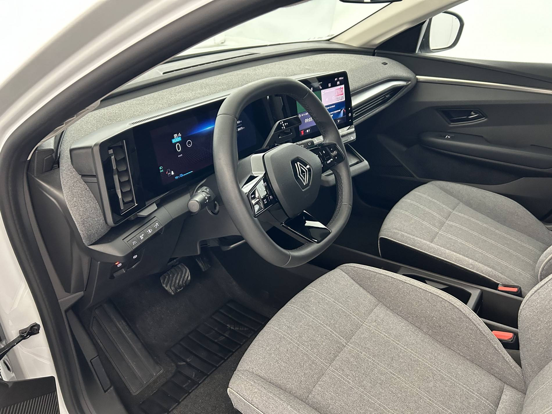 Vente en ligne Renault Megane E-Tech  EV60 220 ch super charge au prix de 22 390 €