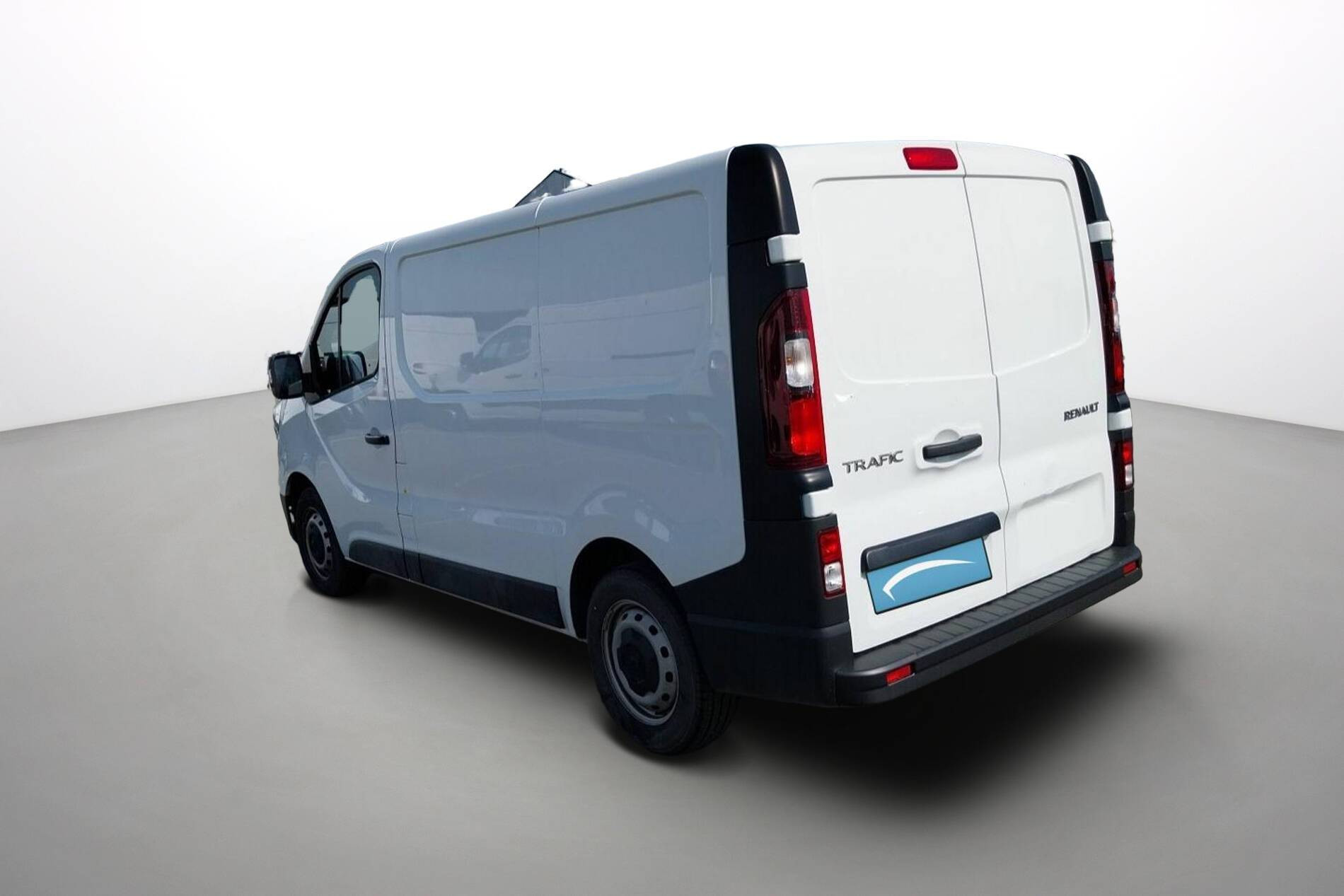 Vente en ligne Renault Trafic 3 Fourgon TRAFIC FG BLUE DCI 130 L1H1 3T GSR2 au prix de 24 990 €