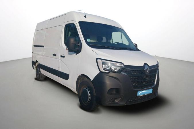 Vente en ligne Renault Master Fourgon MASTER FGN TRAC F3500 L2H2 BLUE DCI 135 au prix de 26 990 €