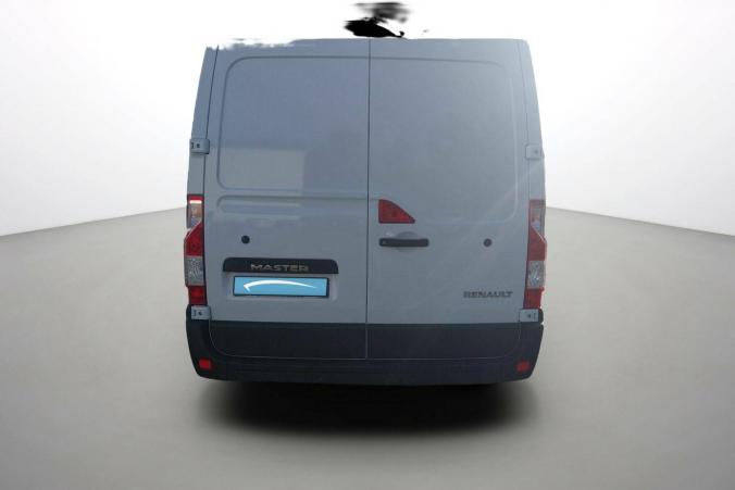 Vente en ligne Renault Master Fourgon MASTER FGN TRAC F3500 L2H2 BLUE DCI 135 au prix de 26 990 €