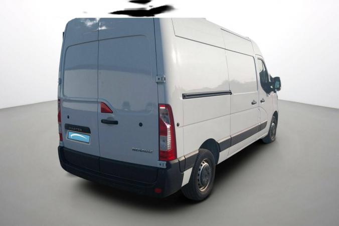 Vente en ligne Renault Master Fourgon MASTER FGN TRAC F3500 L2H2 BLUE DCI 135 au prix de 26 990 €
