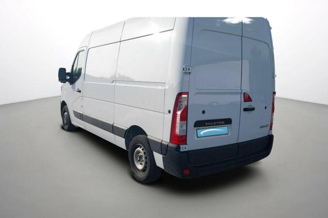 Vente en ligne Renault Master Fourgon MASTER FGN TRAC F3500 L2H2 BLUE DCI 135 au prix de 26 590 €