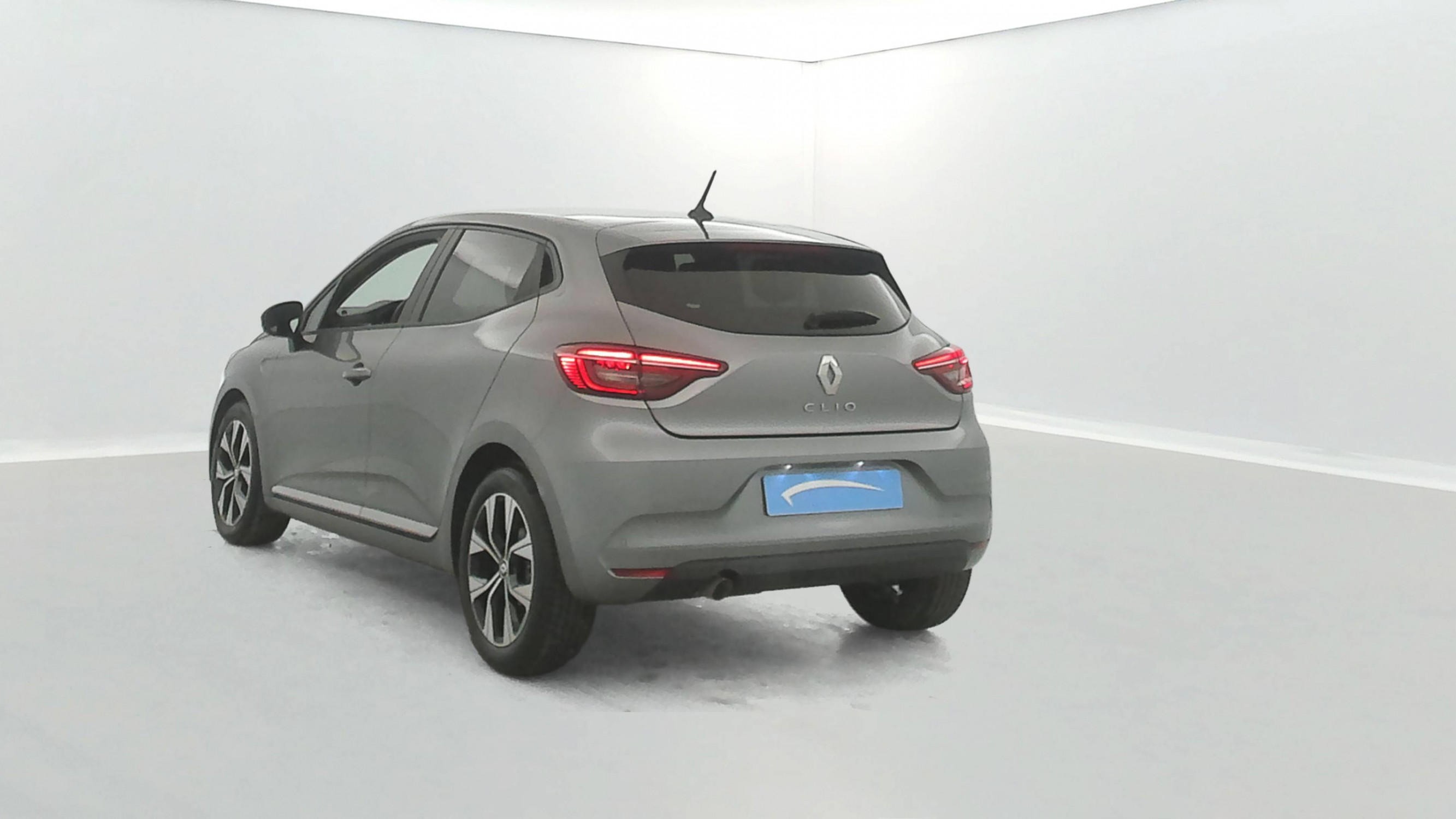 Vente en ligne Renault Clio 5 Clio TCe 90 au prix de 15 590 €