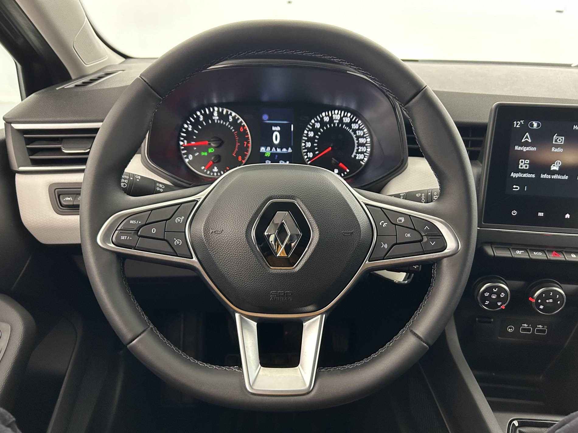 Vente en ligne Renault Clio 5 Clio TCe 90 au prix de 15 590 €