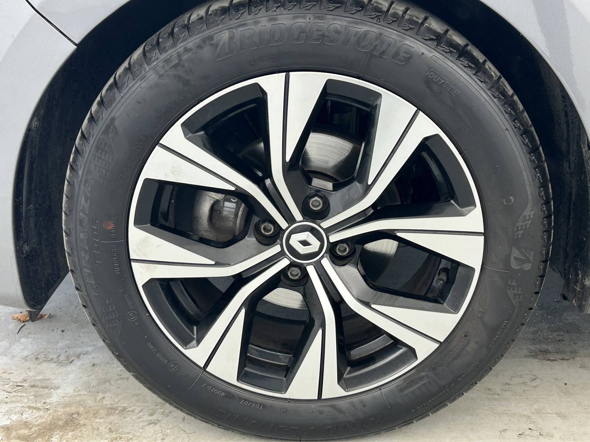 Vente en ligne Renault Clio 5 Clio TCe 90 au prix de 15 590 €