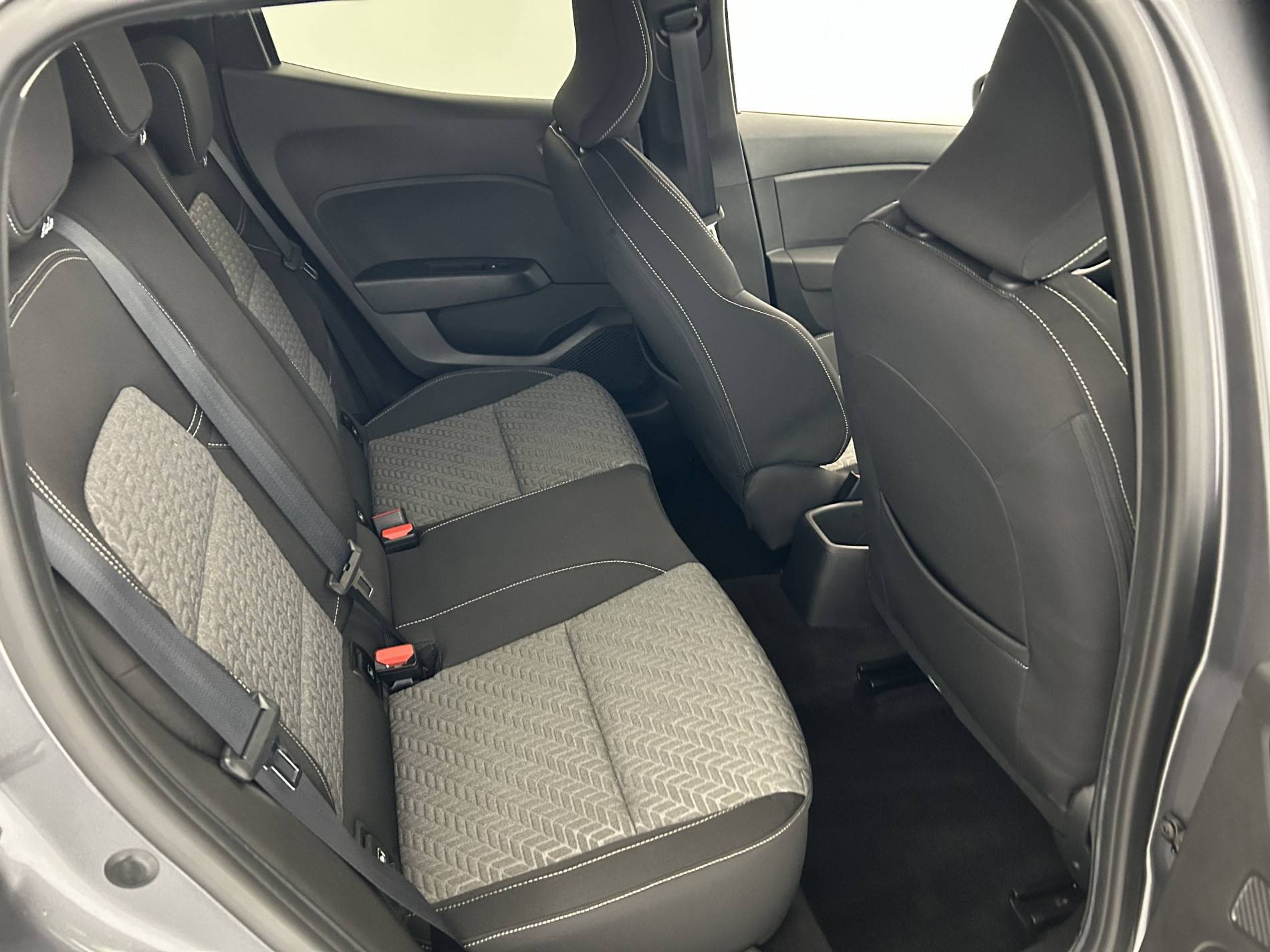 Vente en ligne Renault Clio 5 Clio TCe 90 au prix de 15 590 €