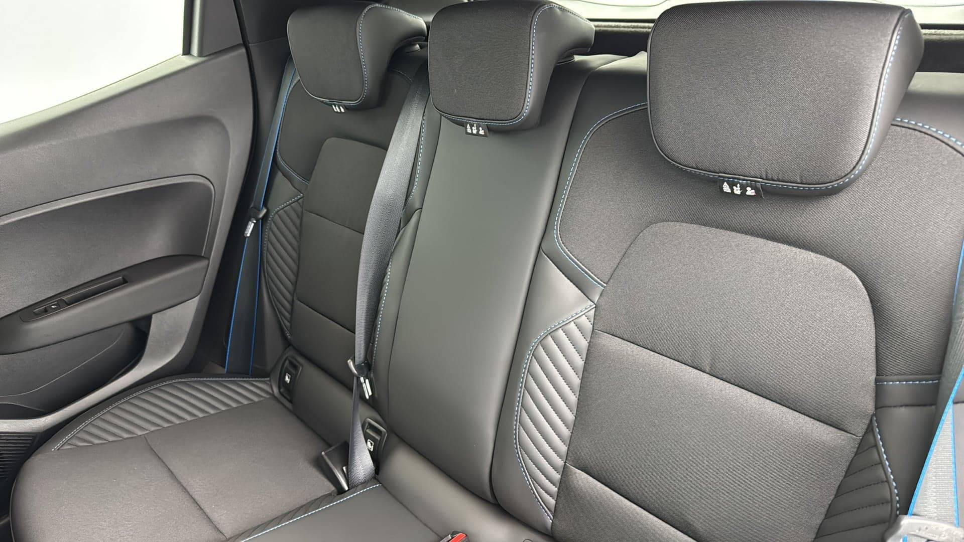 Vente en ligne Renault Clio 5 Clio TCe 90 ch GSR2 au prix de 20 990 €