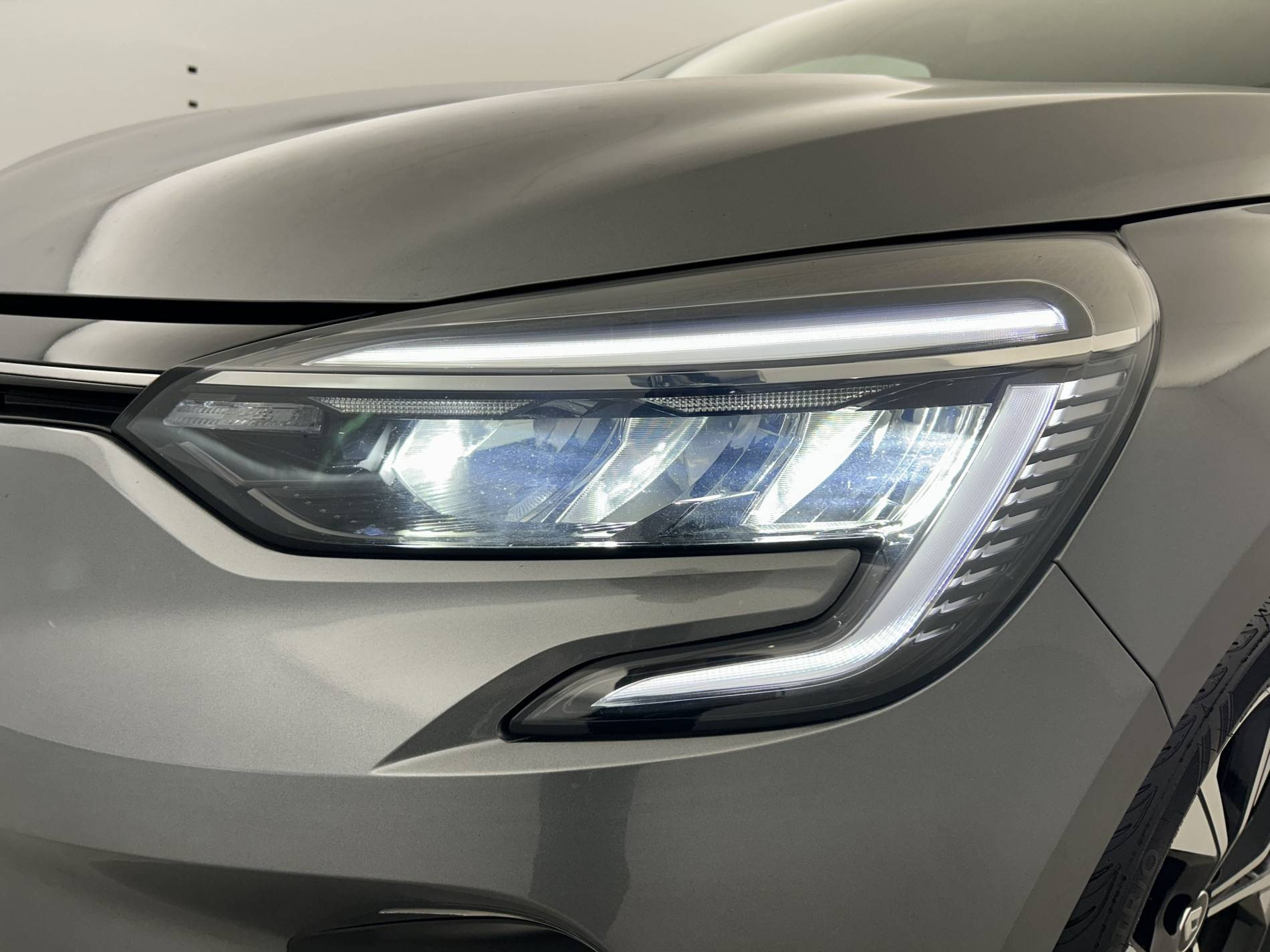 Vente en ligne Renault Clio 5 Clio TCe 90 au prix de 14 290 €