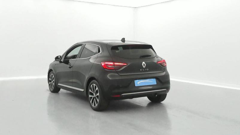 Vente en ligne Renault Clio 5 Clio E-Tech full hybrid 145 au prix de 21 990 €