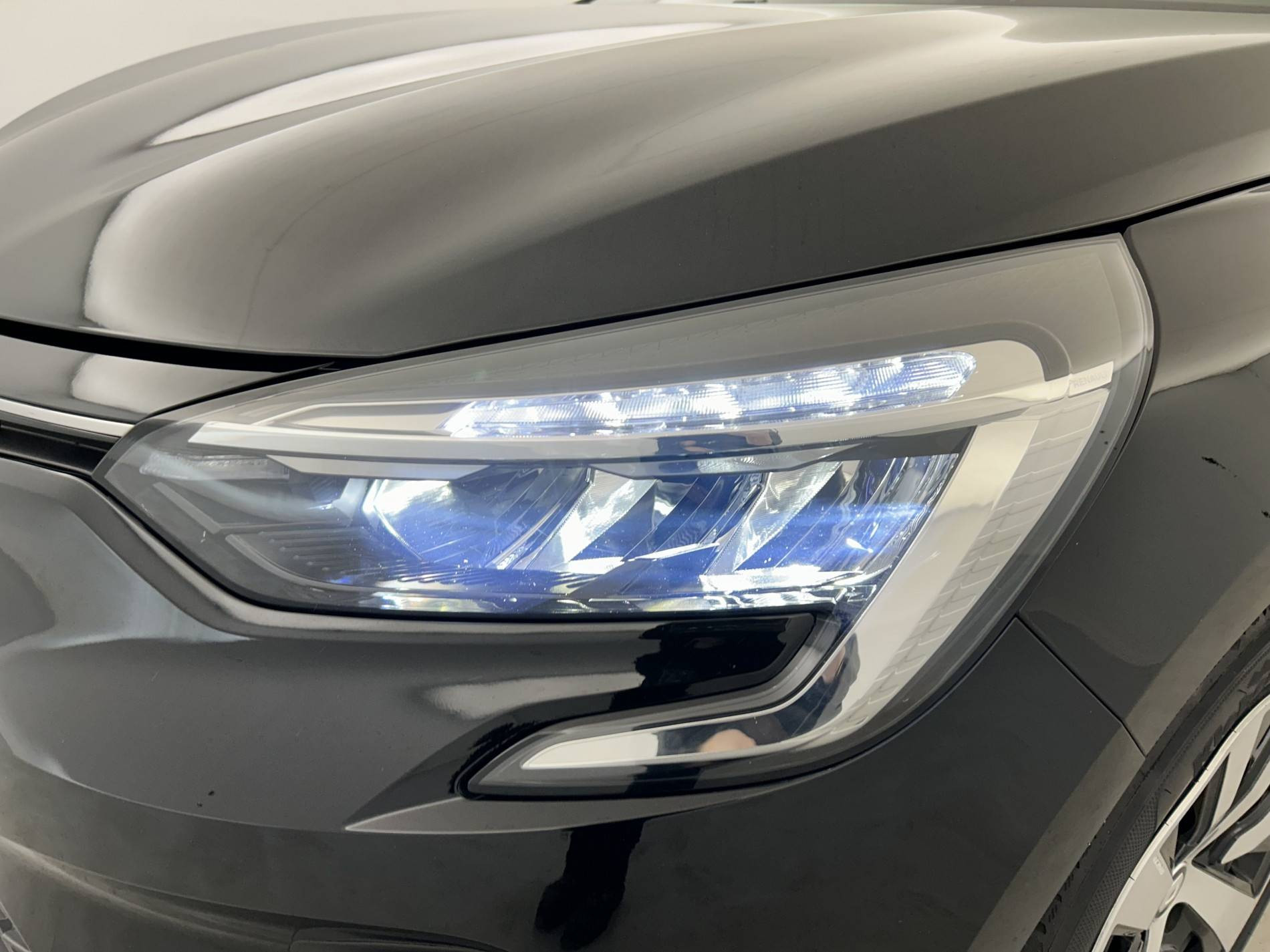 Vente en ligne Renault Clio 5 Clio TCe 90 au prix de 14 490 €