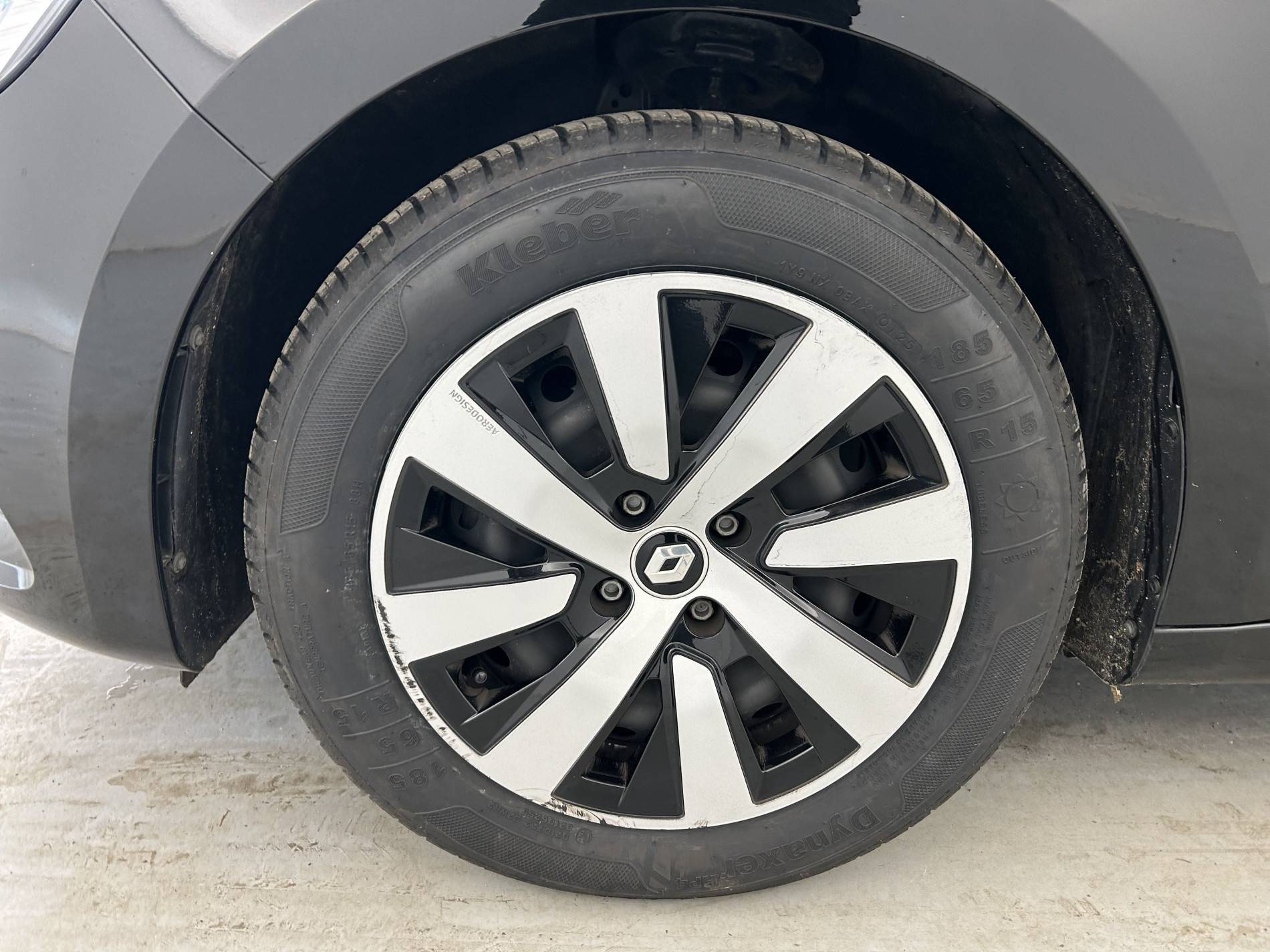 Vente en ligne Renault Clio 5 Clio TCe 90 au prix de 14 490 €