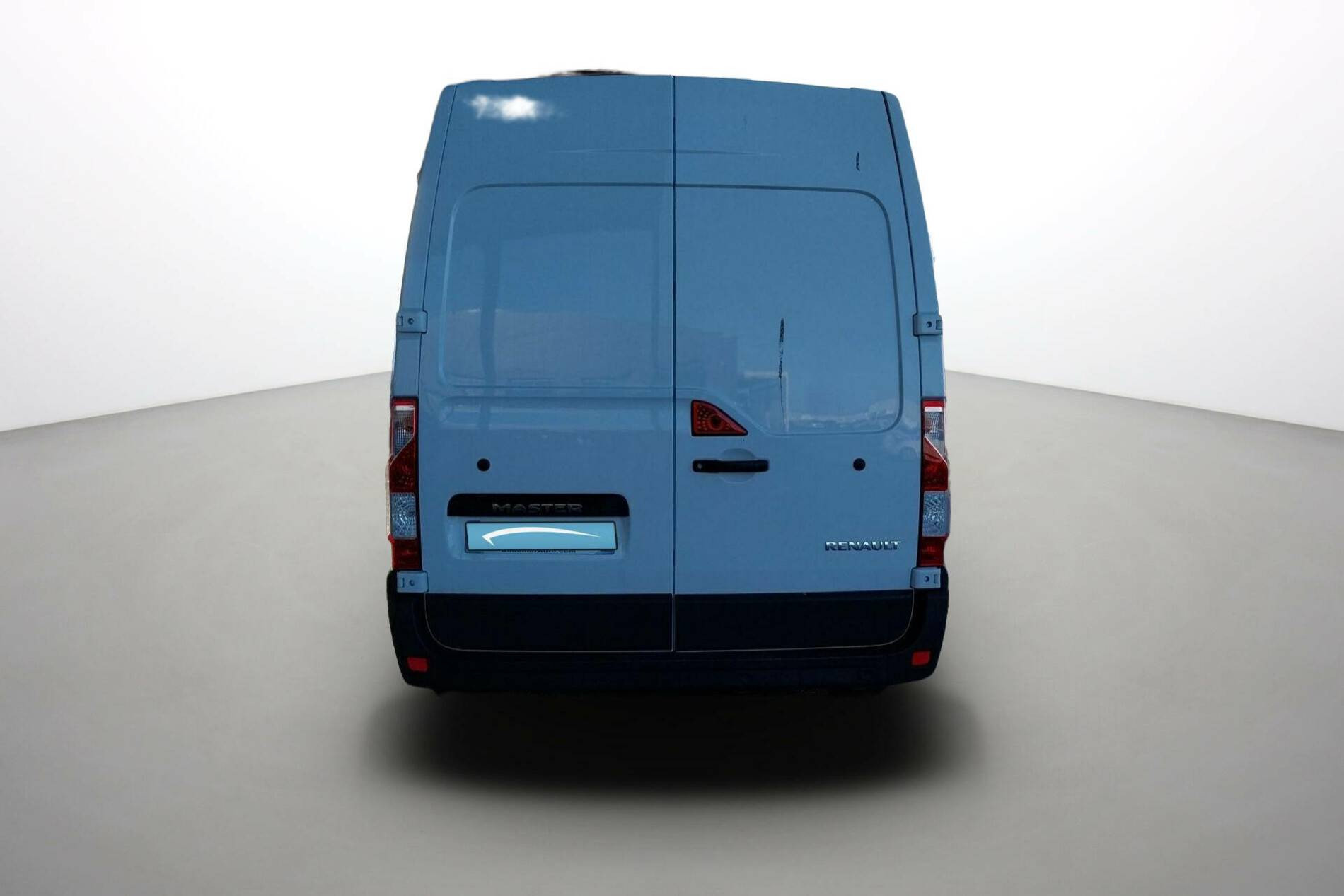 Vente en ligne Renault Master Fourgon MASTER FGN TRAC F3500 L2H2 BLUE DCI 135 au prix de 26 990 €