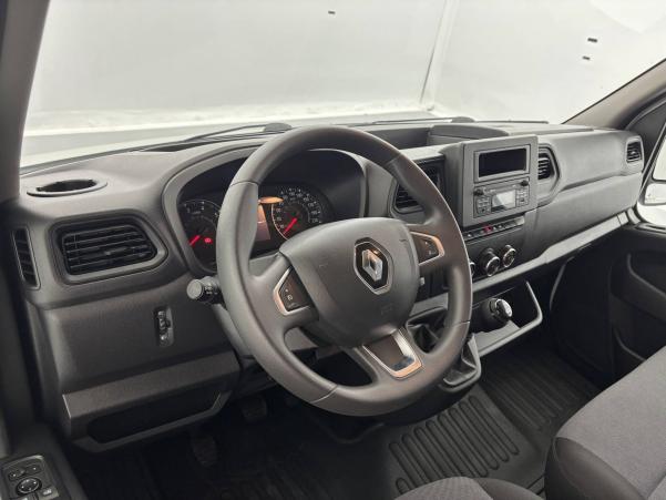 Vente en ligne Renault Master Fourgon MASTER FGN TRAC F3500 L2H2 BLUE DCI 135 au prix de 26 990 €