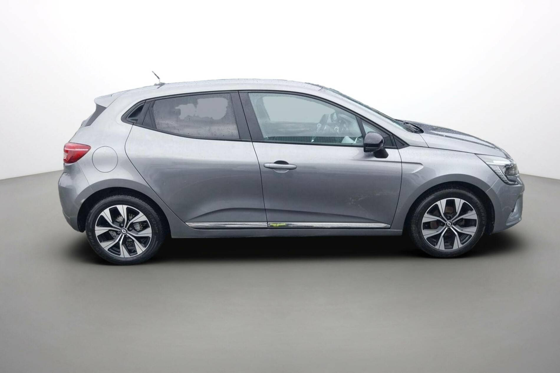 Vente en ligne Renault Clio 5 Clio TCe 90 au prix de 14 490 €