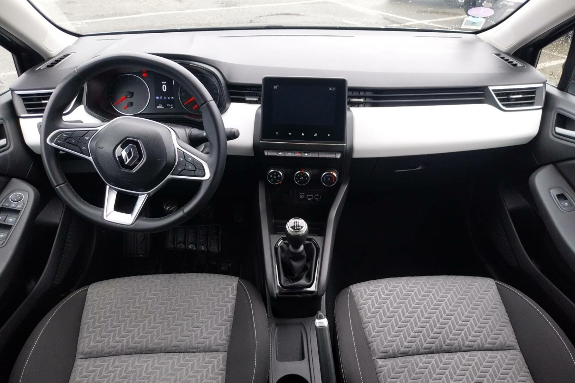 Vente en ligne Renault Clio 5 Clio TCe 90 au prix de 14 490 €