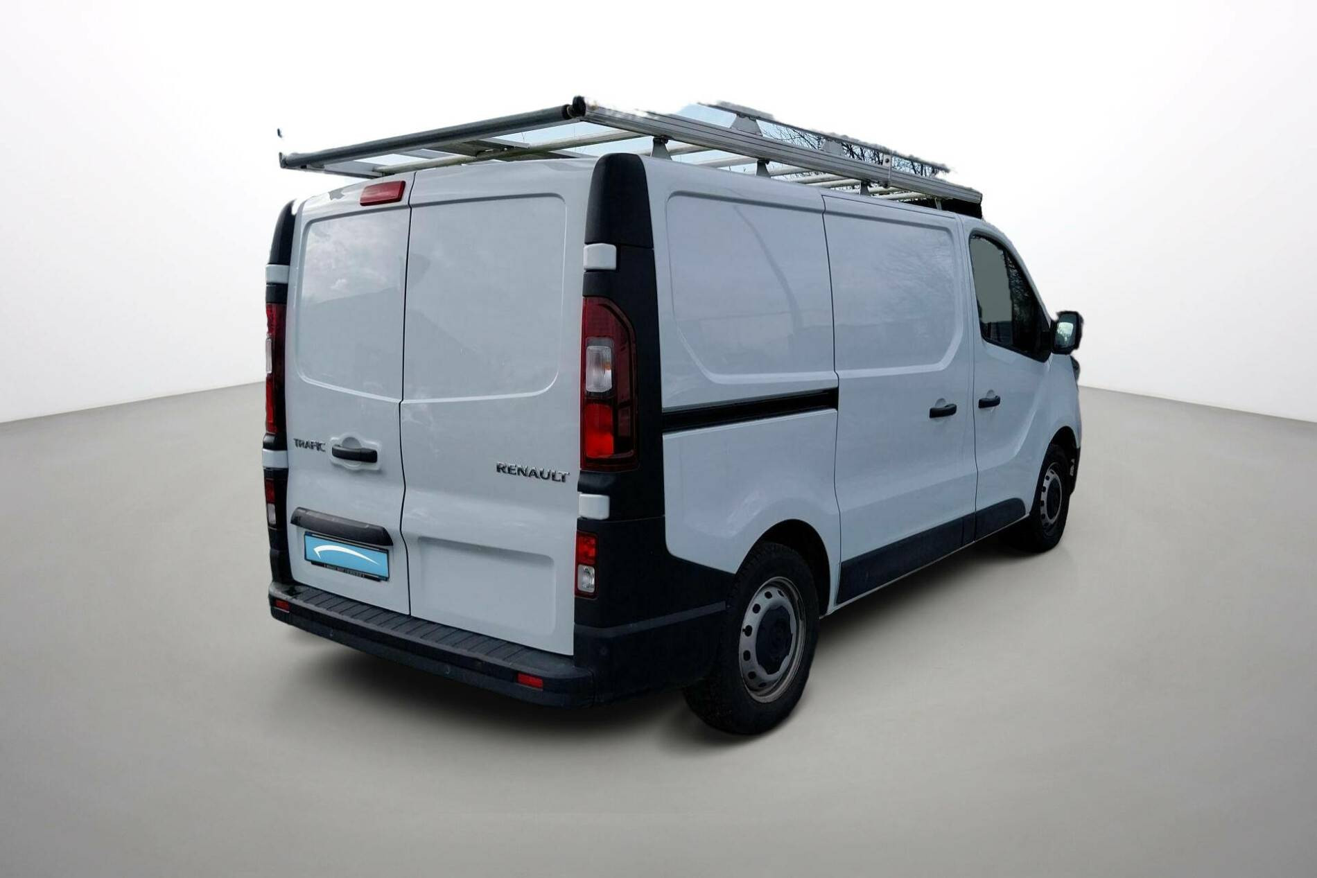 Vente en ligne Renault Trafic 3 Fourgon TRAFIC FGN L1H1 2800 KG BLUE DCI 110 au prix de 20 990 €
