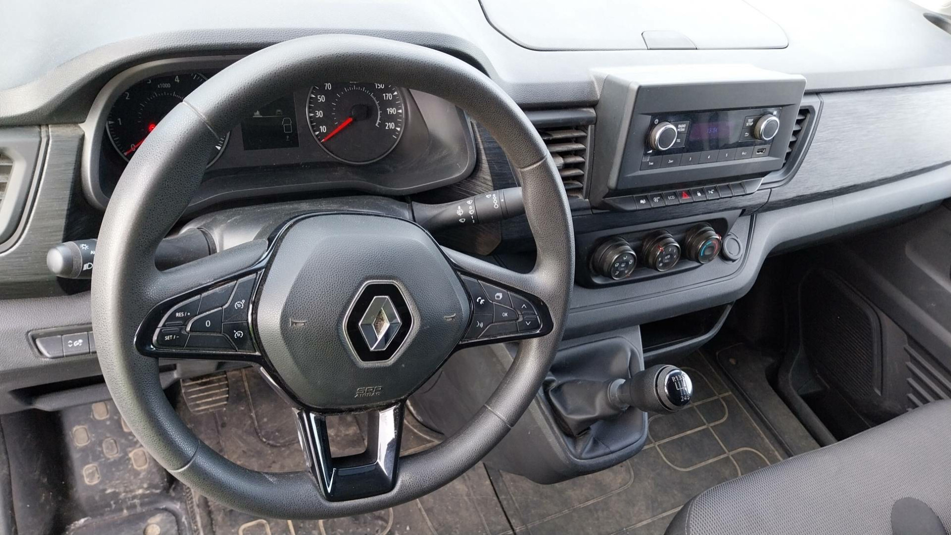 Vente en ligne Renault Trafic 3 Fourgon TRAFIC FGN L1H1 2800 KG BLUE DCI 110 au prix de 20 990 €