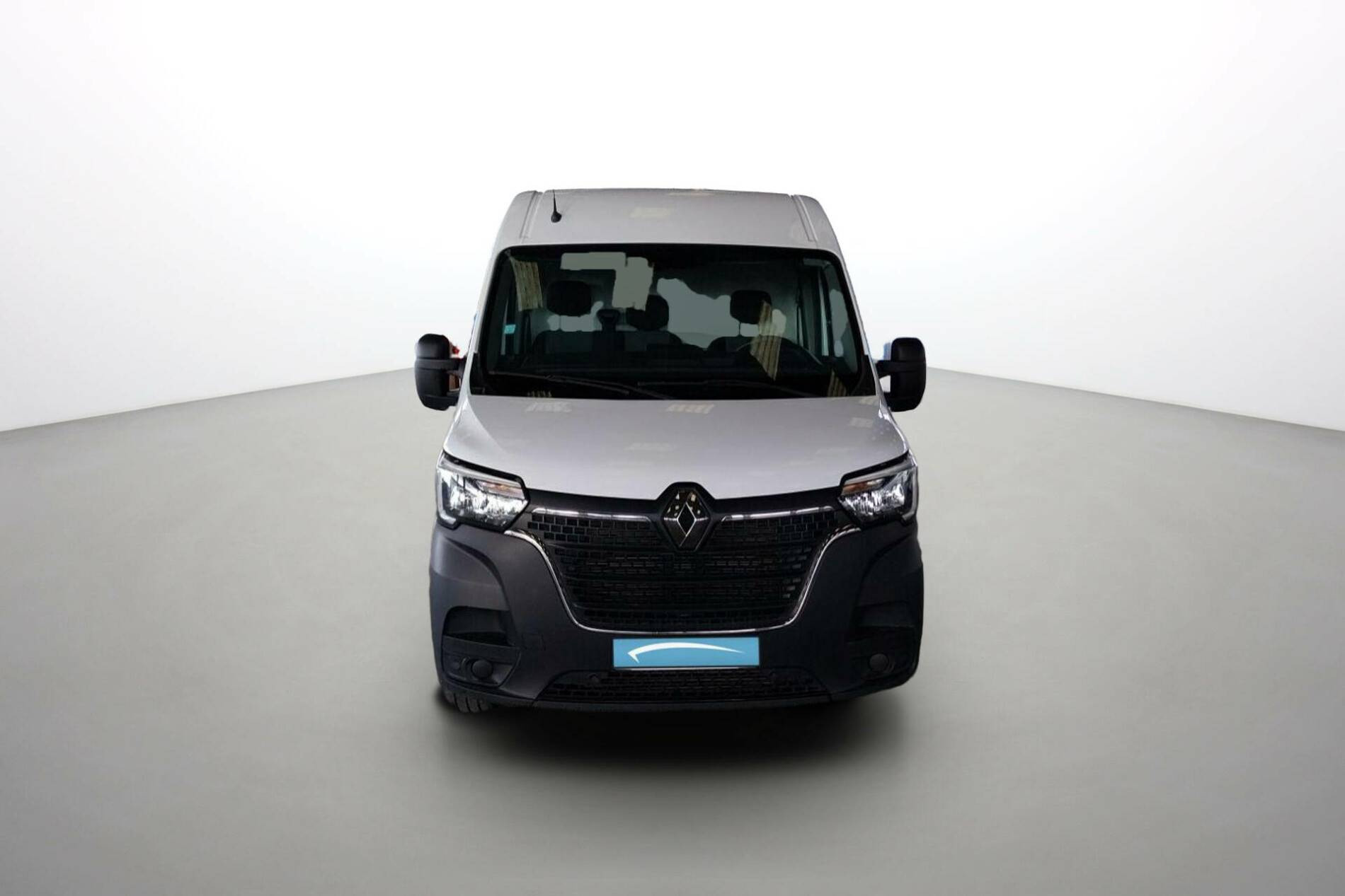 Vente en ligne Renault Master Fourgon MASTER FGN TRAC F3500 L2H2 BLUE DCI 135 au prix de 24 590 €