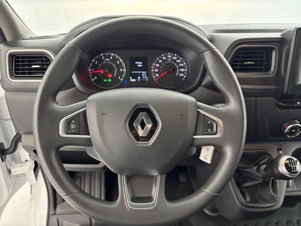 Vente en ligne Renault Master Fourgon MASTER FGN TRAC F3500 L2H2 DCI 135 au prix de 23 990 €