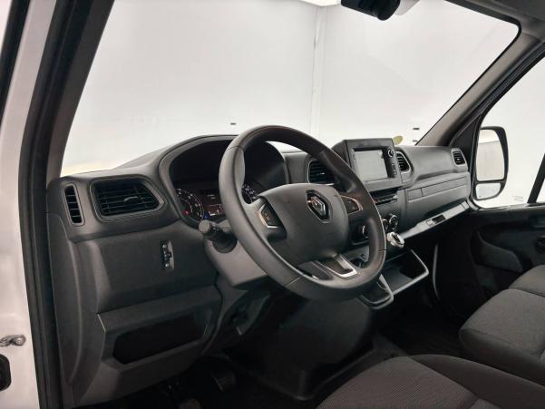 Vente en ligne Renault Master Fourgon MASTER FGN TRAC F3500 L2H2 DCI 135 au prix de 23 990 €